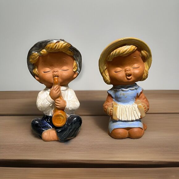 ROYAL SEALY MUSICIAN SET 2 BOY GIRL TERRACOTTA POTTERY Flute Accordion FIGURINES - Picture 5 of 10